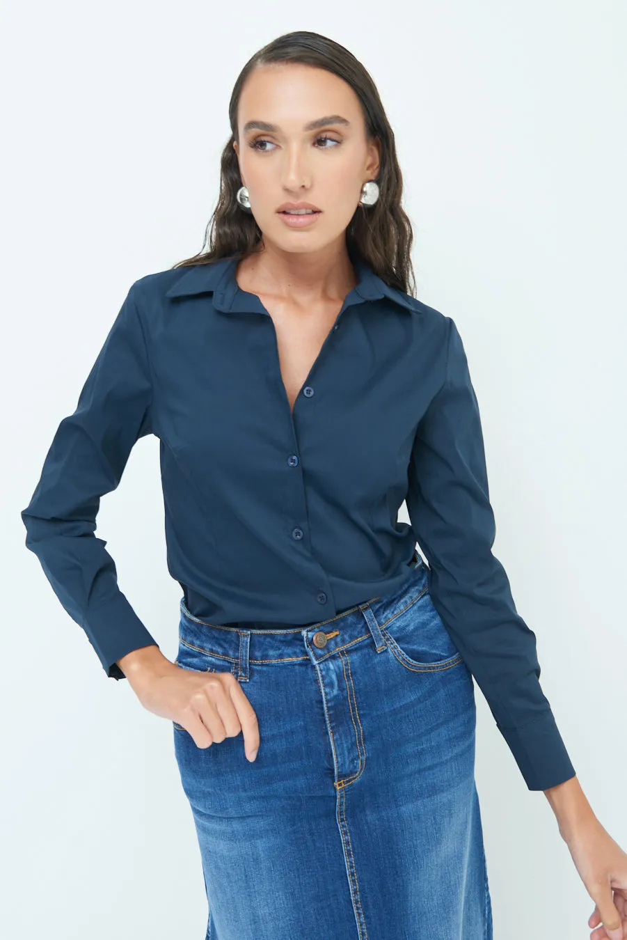 Classic button-down blouse with pointed collar wholesale